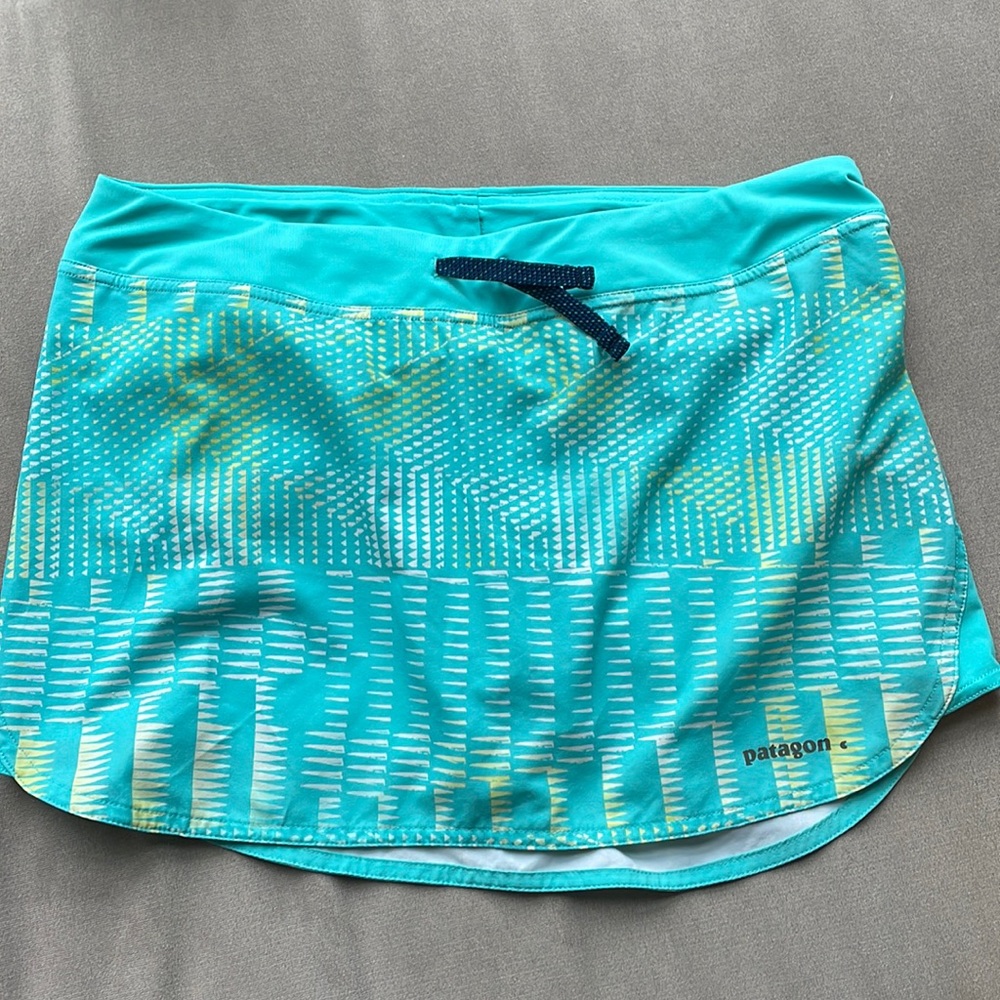 Patagonia skort in excellent used condition-size small